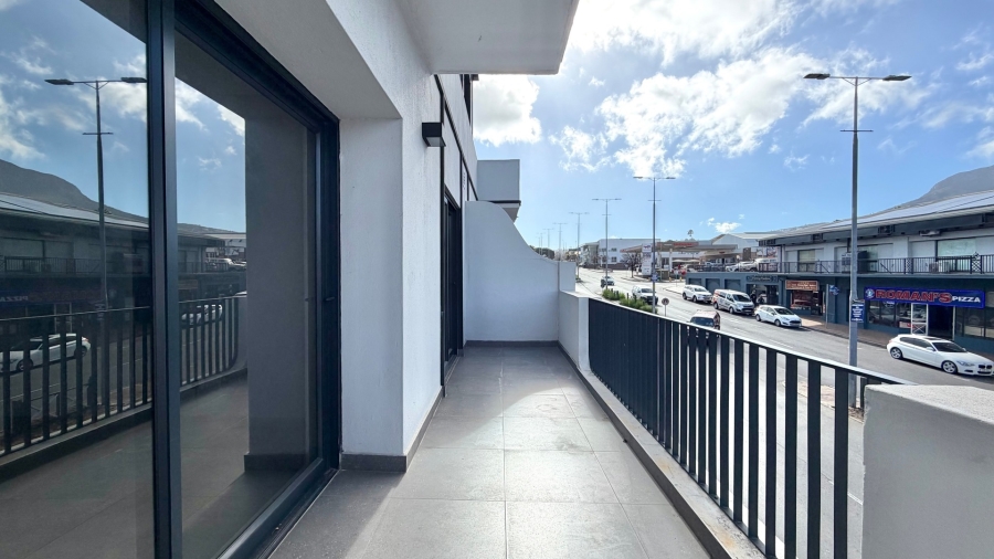 2 Bedroom Property for Sale in Somerset West Western Cape